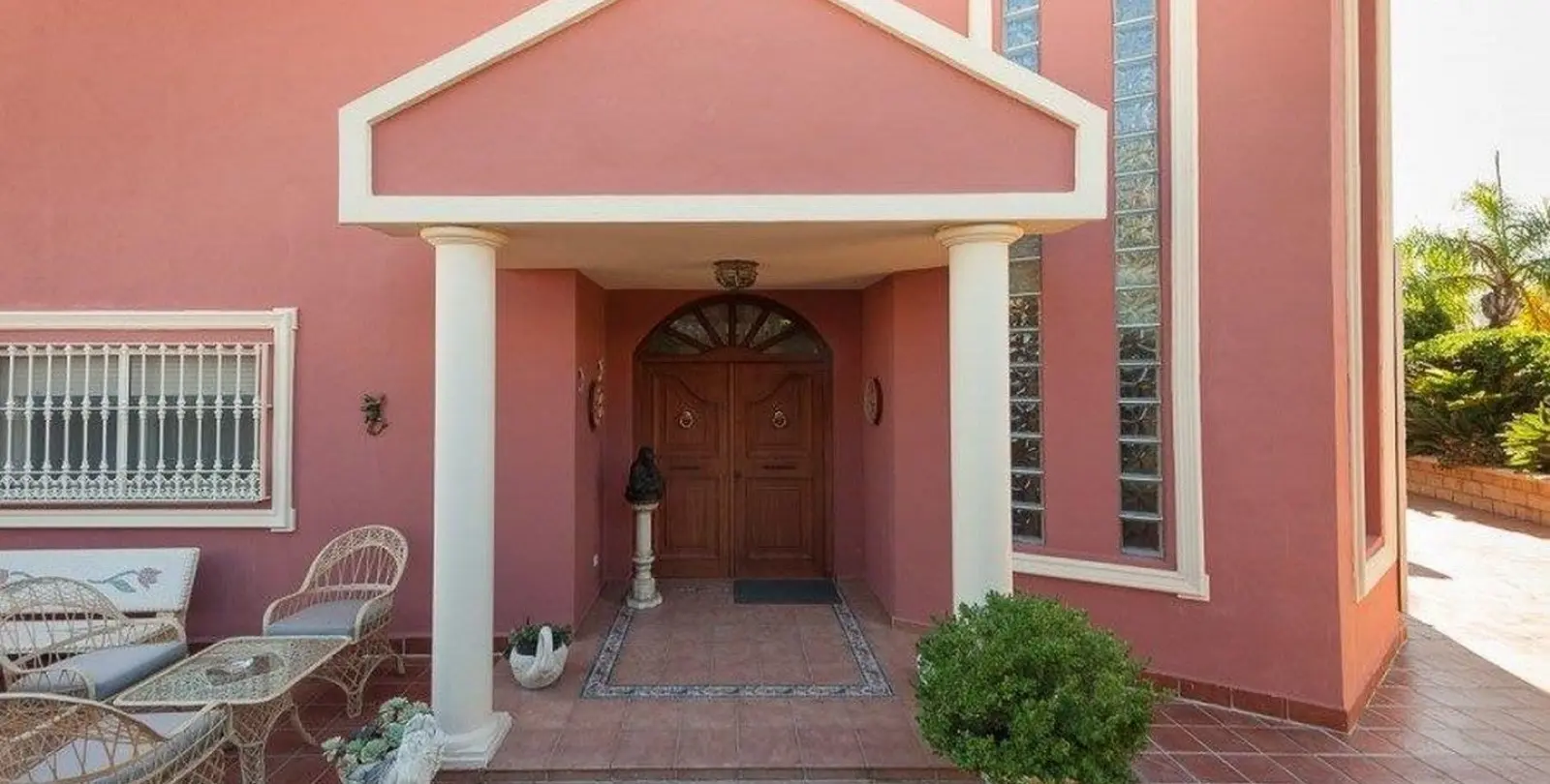 Venta de villa independiente en Playamar 8