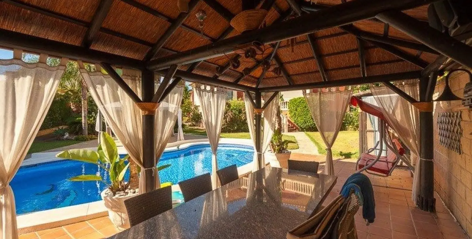 Venta de villa independiente en Playamar 9