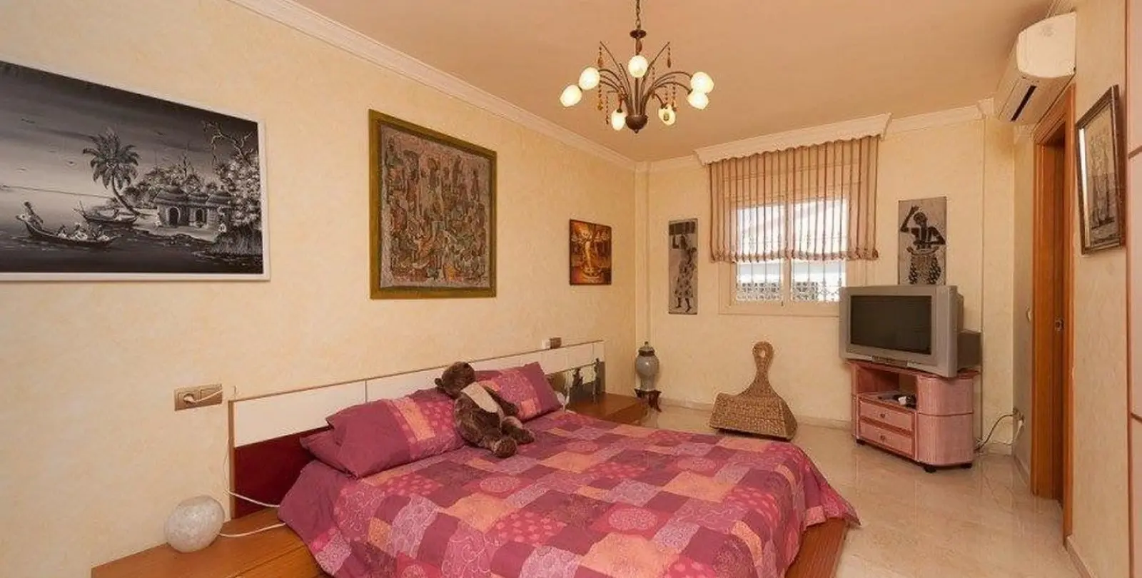 Venta de villa independiente en Playamar 13
