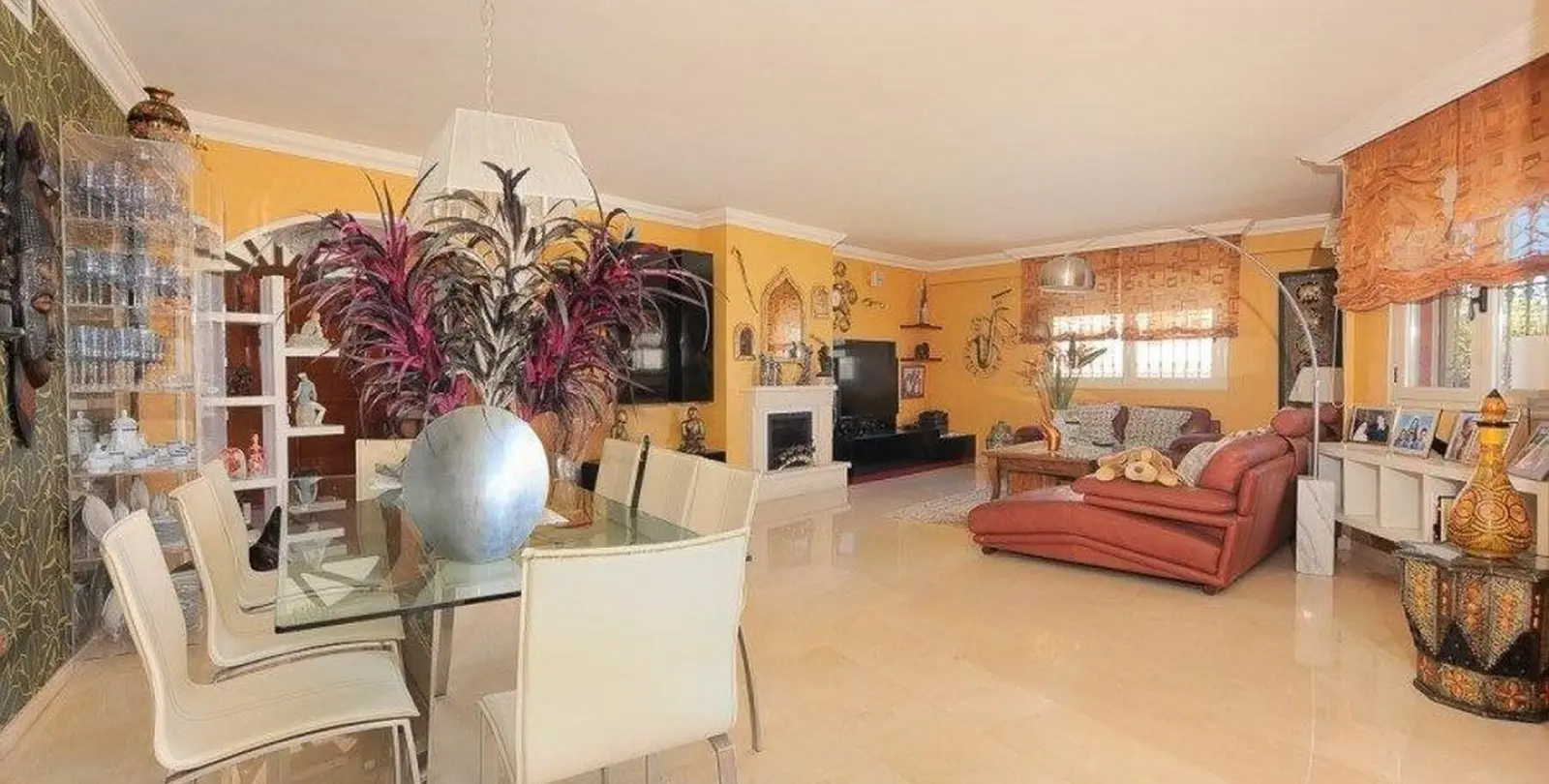 Venta de villa independiente en Playamar 15
