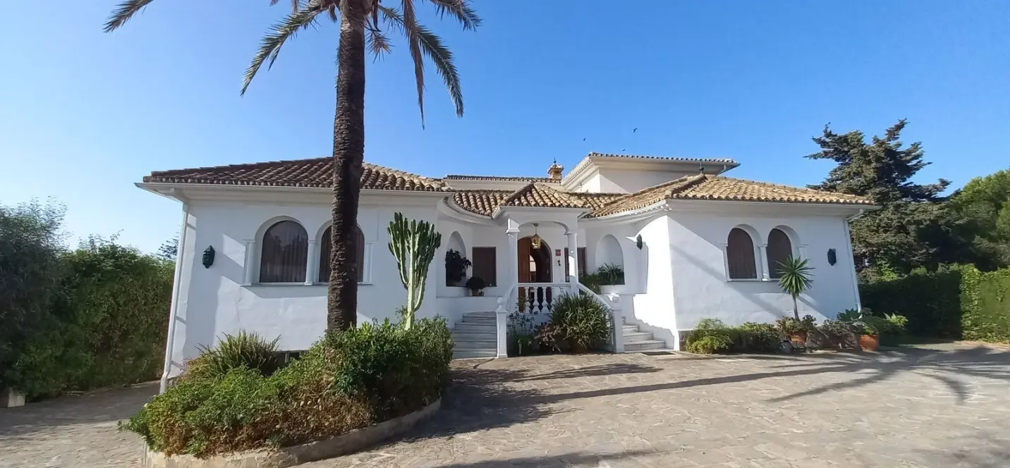 Venta de villa independiente en El Chaparral 1