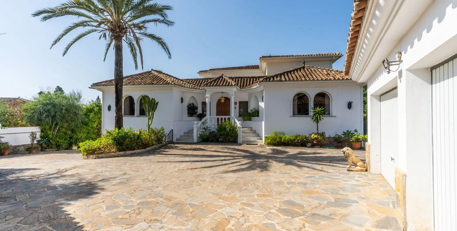Venta de villa independiente en El Chaparral 7