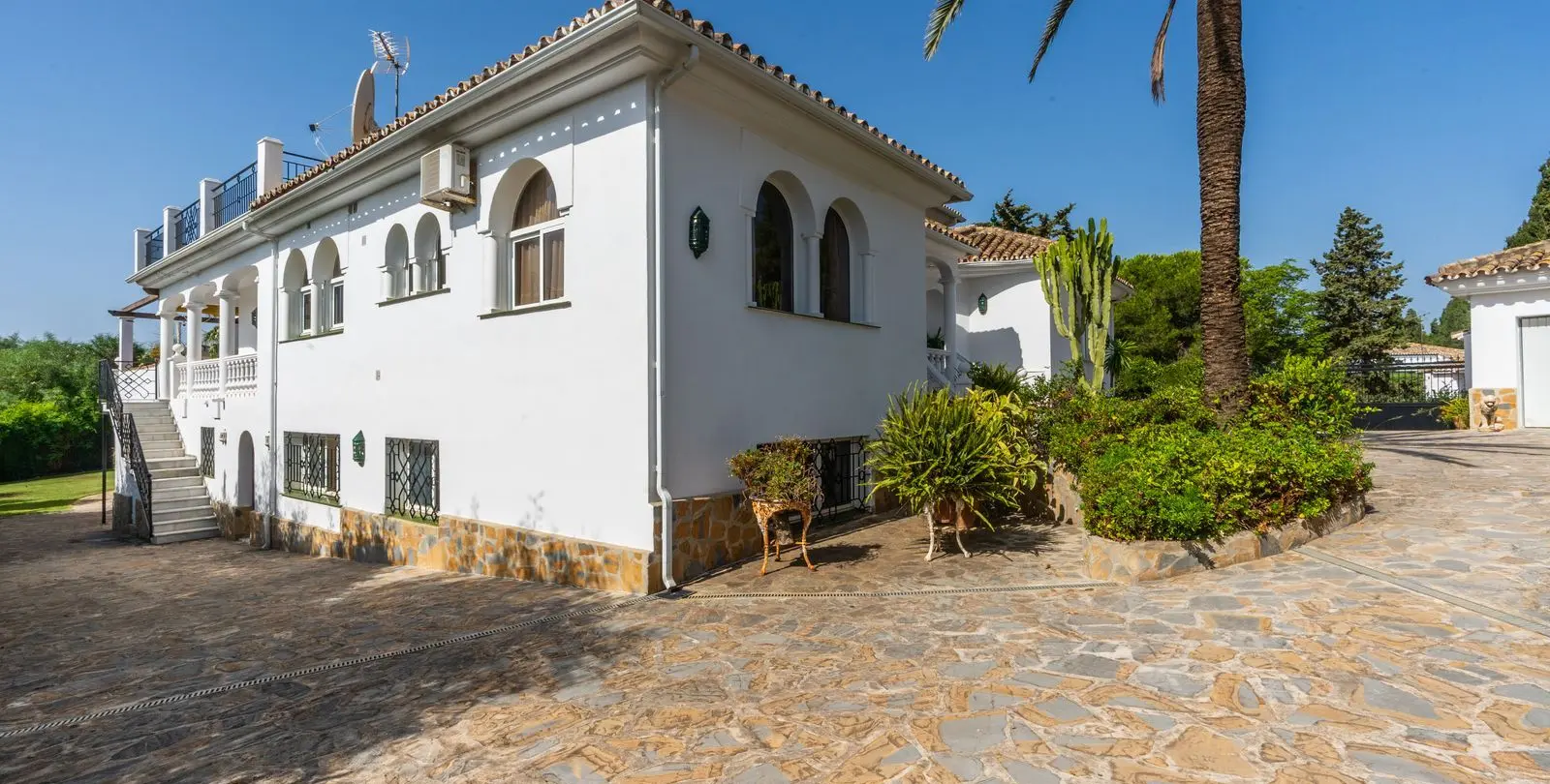 Venta de villa independiente en El Chaparral 8