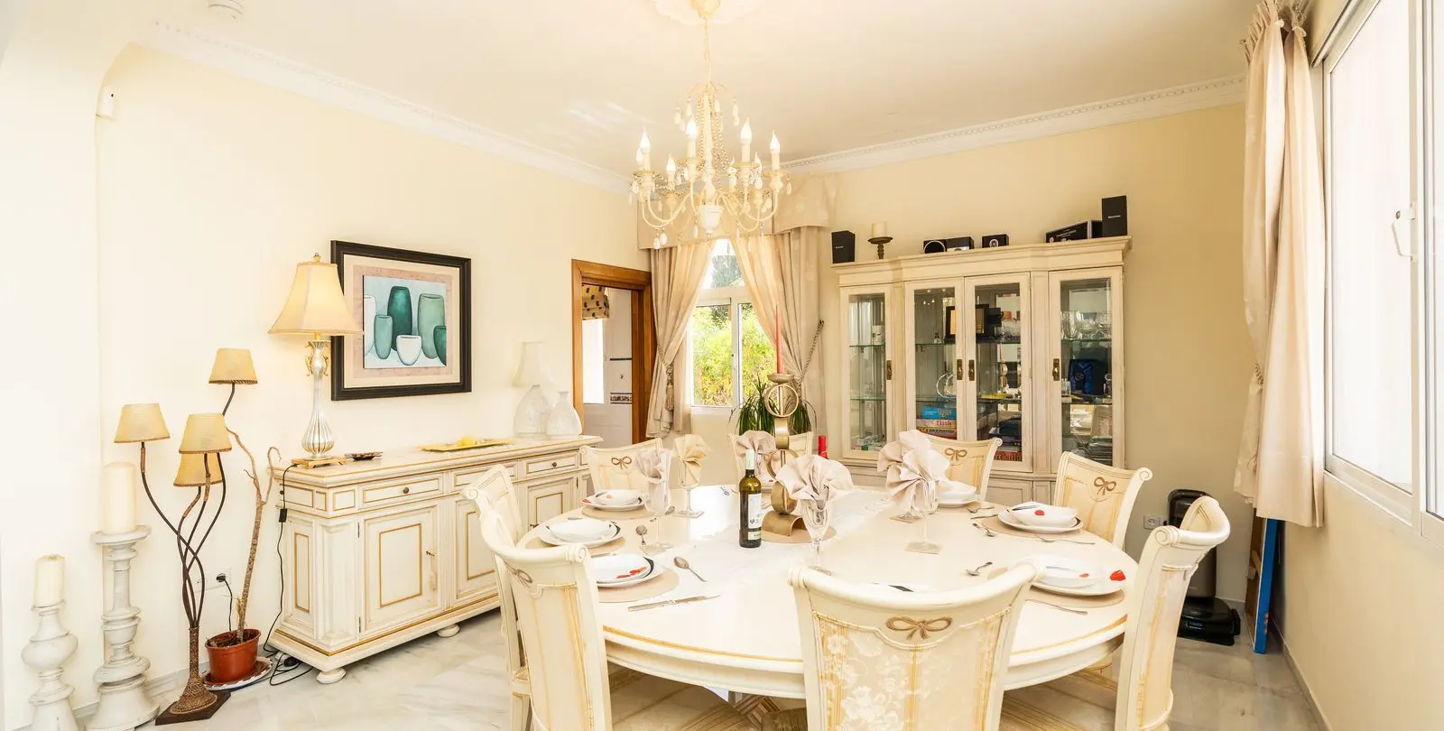 Venta de villa independiente en El Chaparral 12