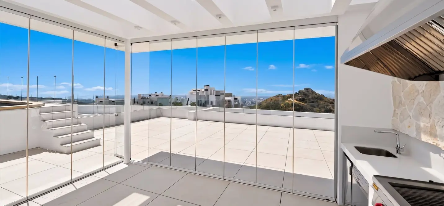 Venta de ático dúplex en Ojén 3