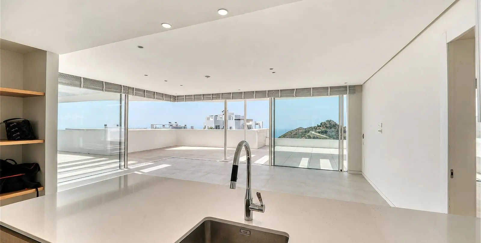 Venta de ático dúplex en Ojén 6