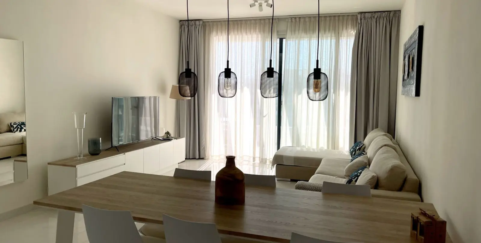 Long-term rent of penthouse duplex in Bel Air 4