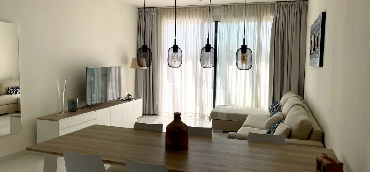 Long-term rent of penthouse duplex in Bel Air 3