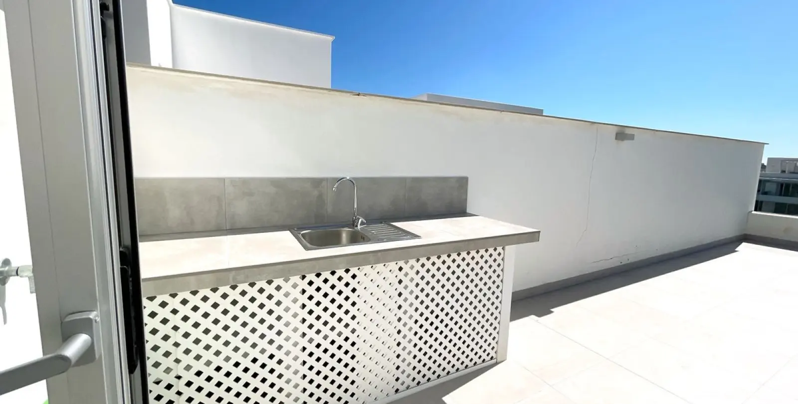 Long-term rent of penthouse duplex in Bel Air 12