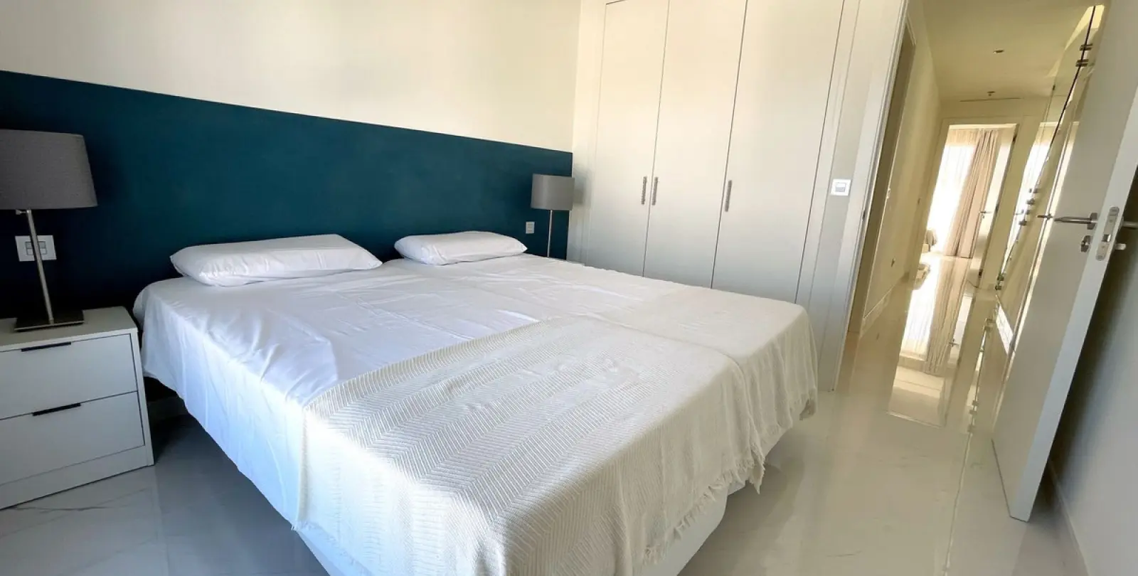 Long-term rent of penthouse duplex in Bel Air 15
