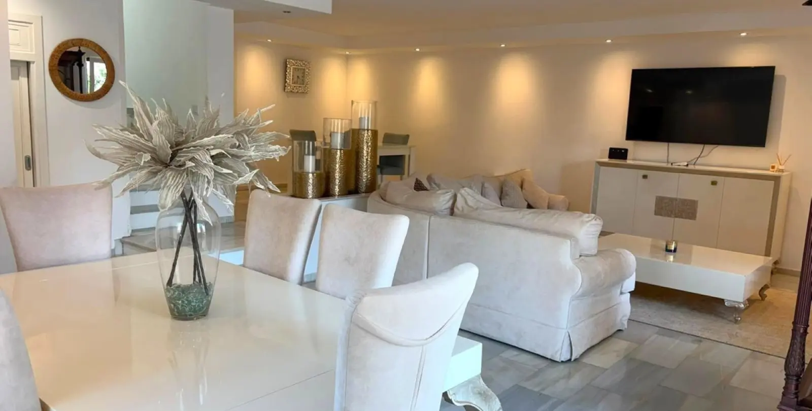 Long-term rent of townhouse in Nueva Andalucía 2