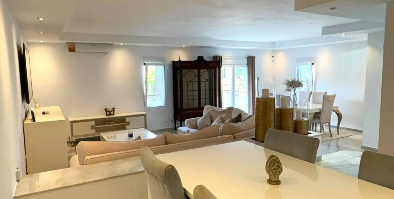 Long-term rent of townhouse in Nueva Andalucía 3