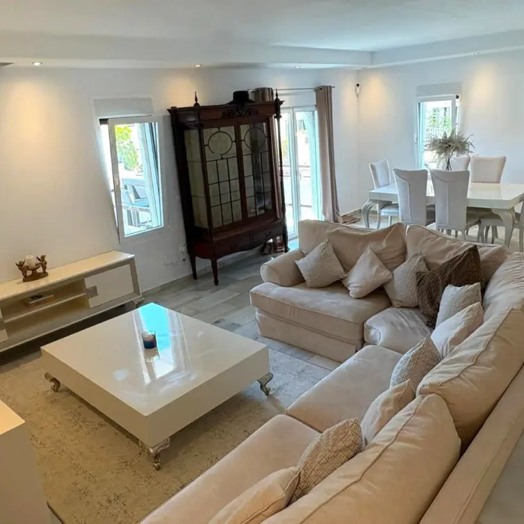 Long-term rent of townhouse in Nueva Andalucía