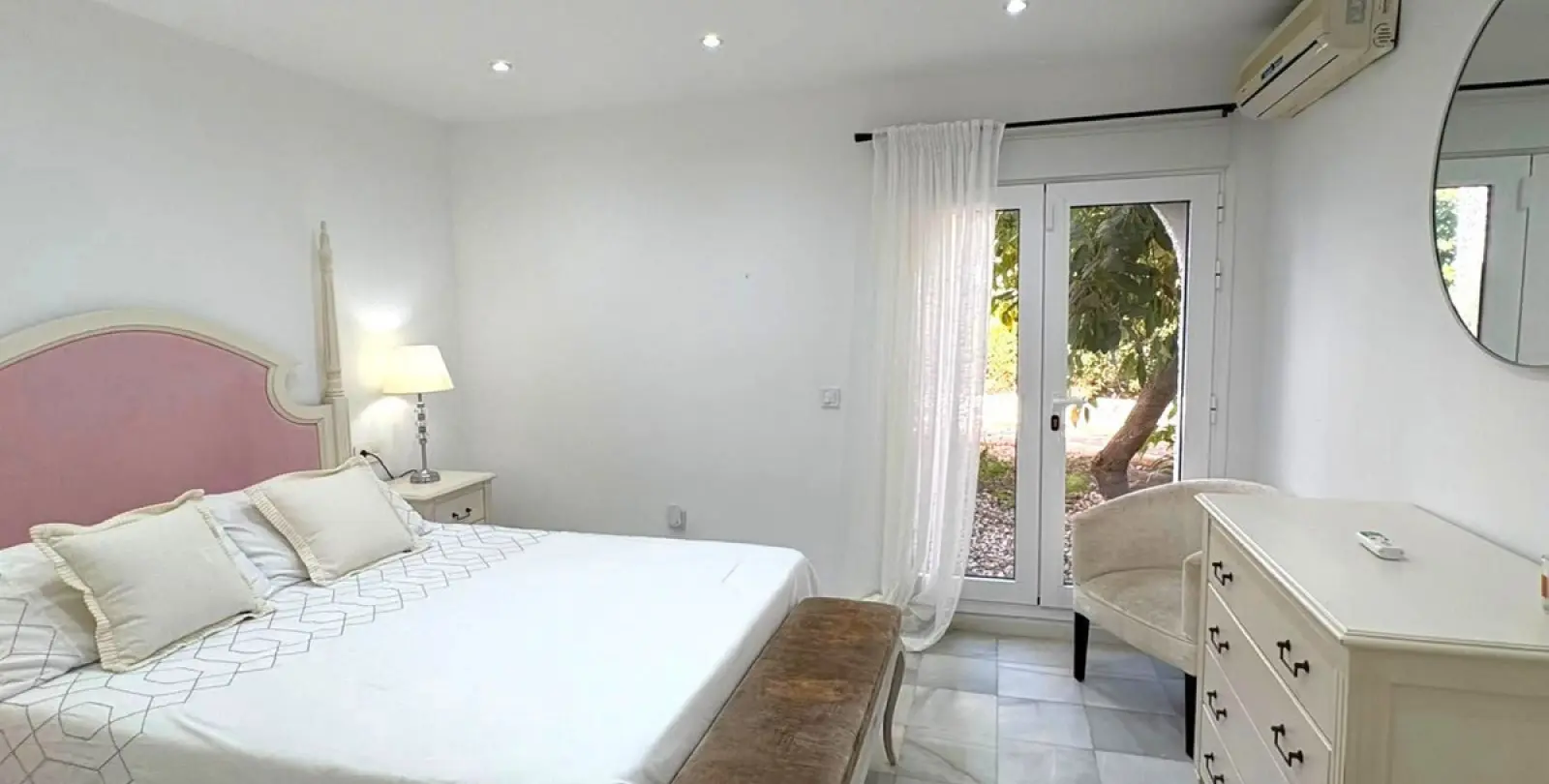 Long-term rent of townhouse in Nueva Andalucía 16