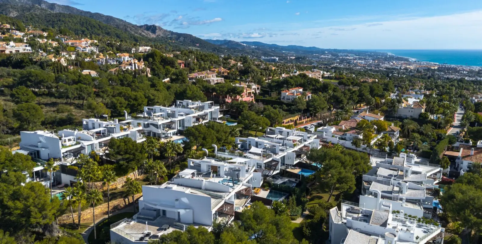 Long-term rent of semi-detached house in Sierra Blanca 1