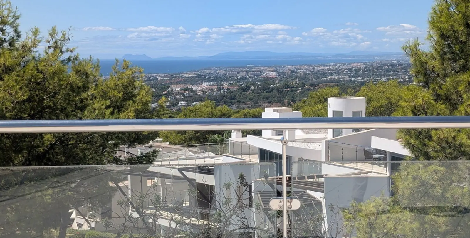 Long-term rent of semi-detached house in Sierra Blanca 8