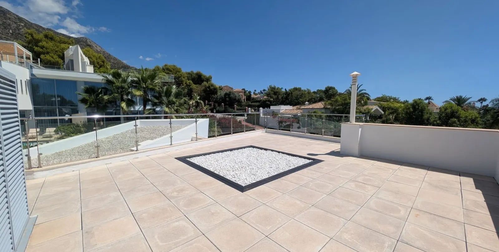 Long-term rent of semi-detached house in Sierra Blanca 11
