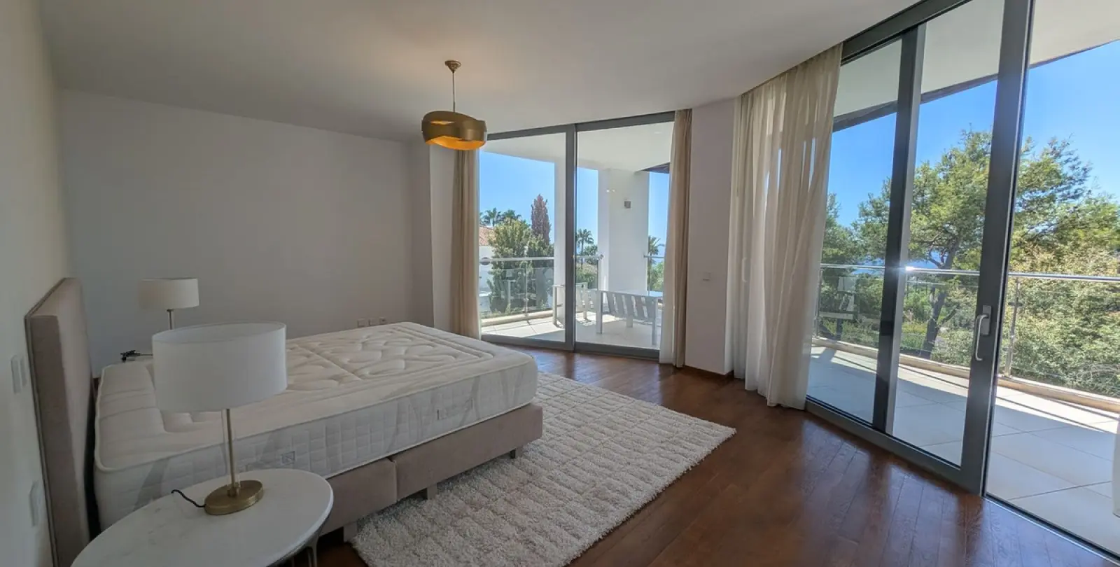 Long-term rent of semi-detached house in Sierra Blanca 23