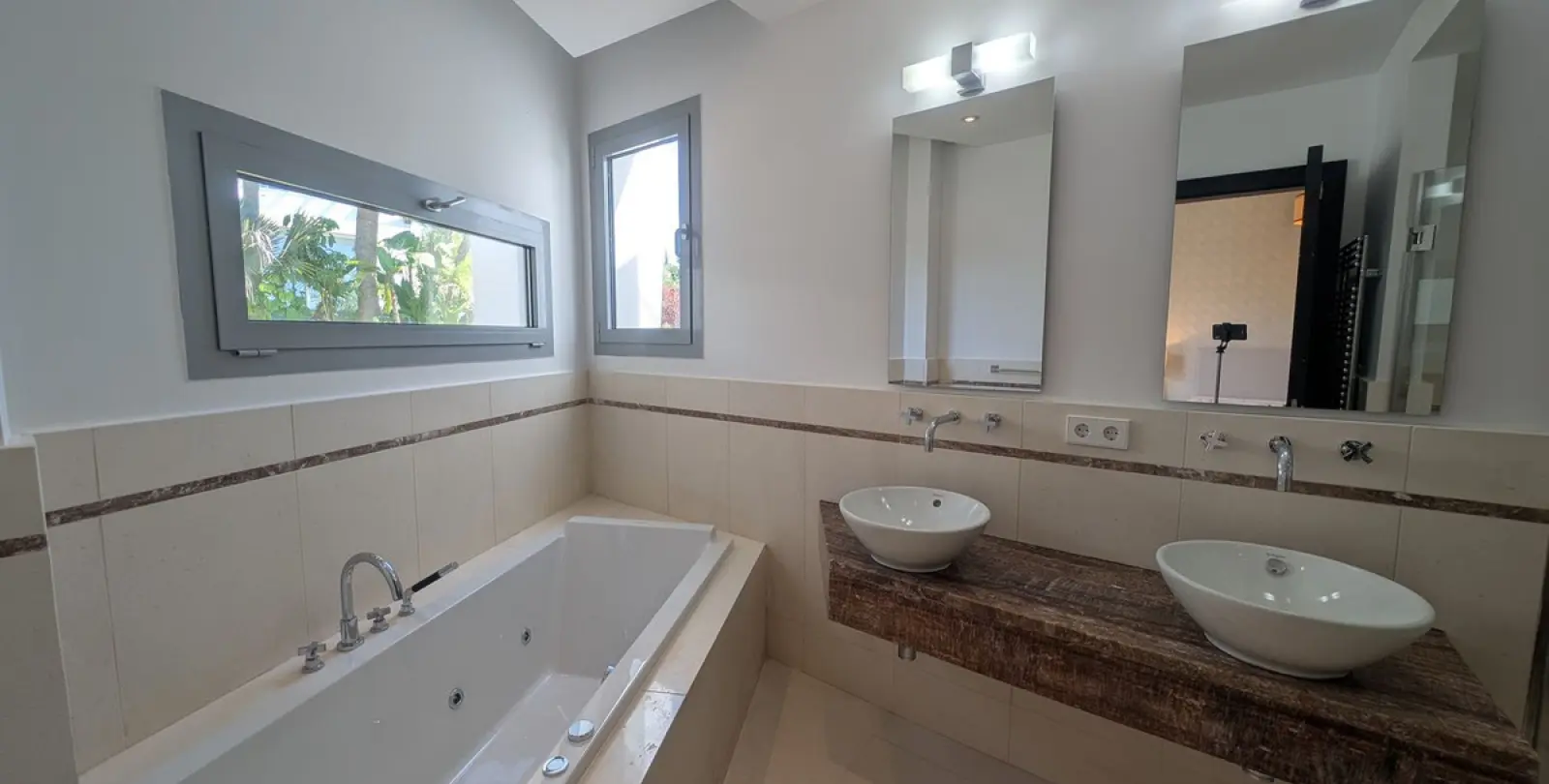 Long-term rent of semi-detached house in Sierra Blanca 30