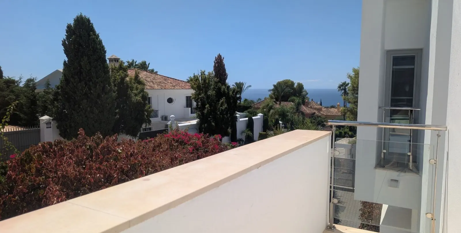 Long-term rent of semi-detached house in Sierra Blanca 32