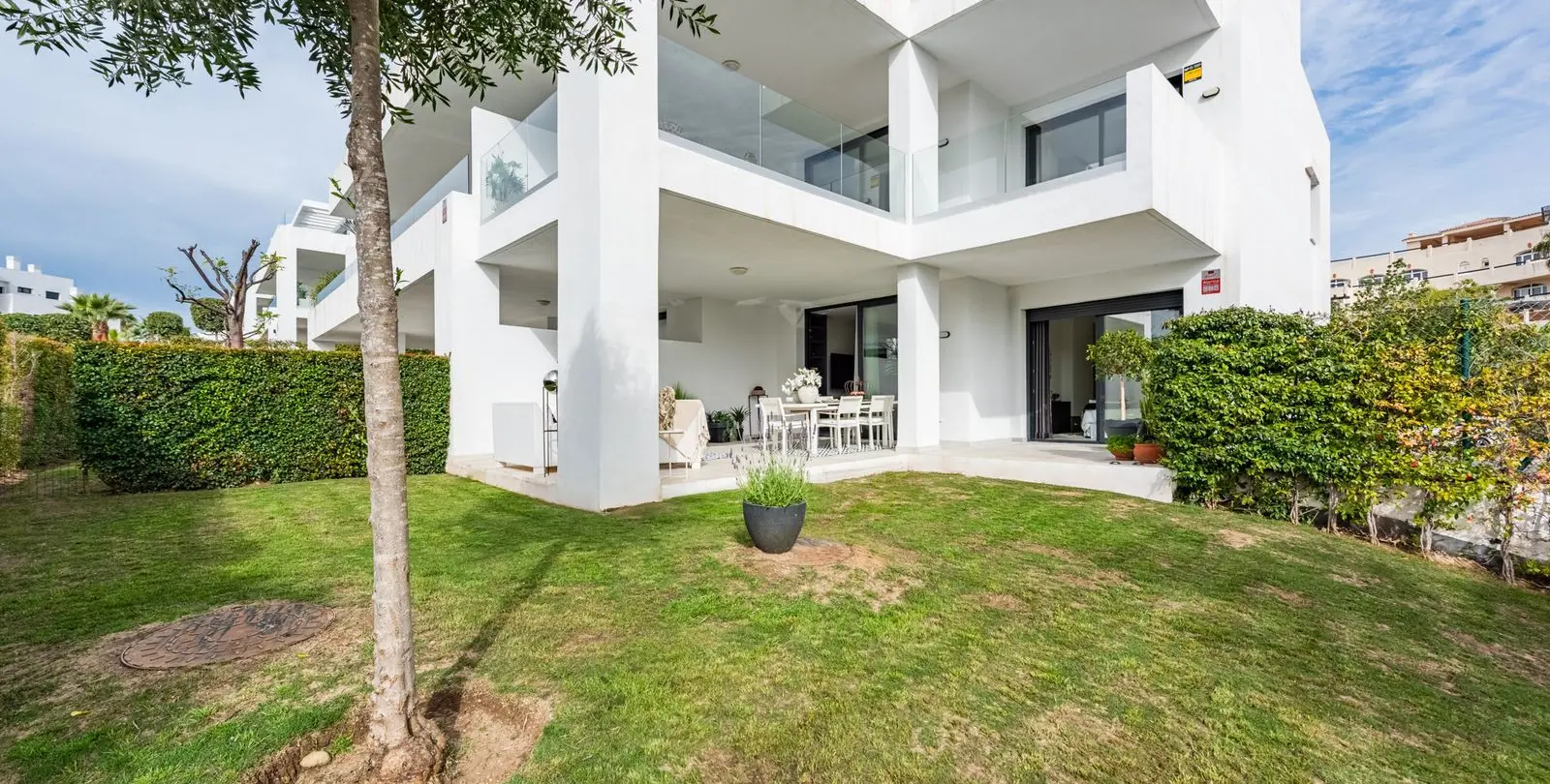 Venta de apartamento en planta baja en El Paraiso 4