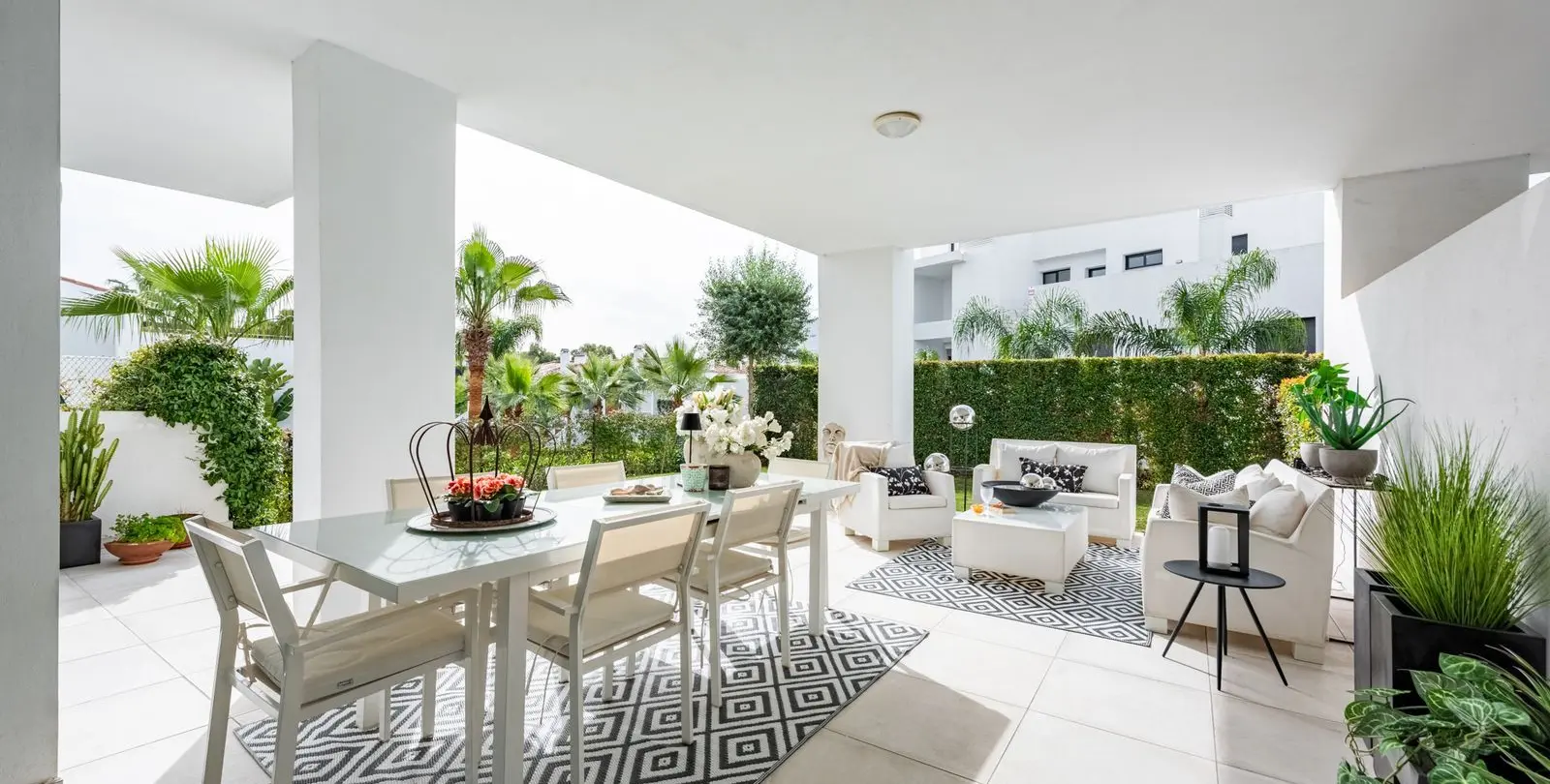 Venta de apartamento en planta baja en El Paraiso 5