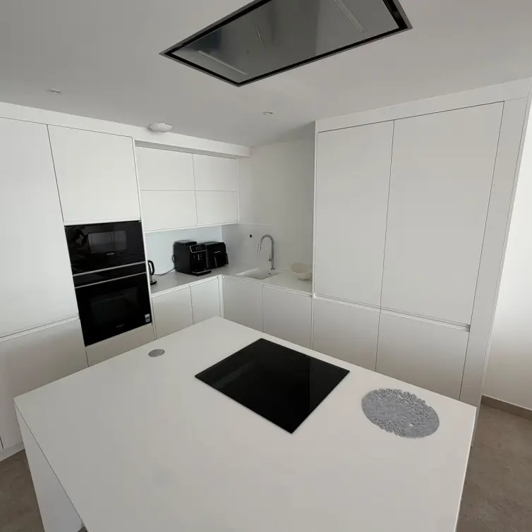 Long-term rent of penthouse duplex in Estepona