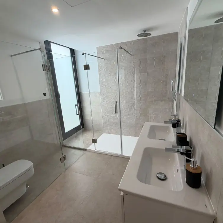 Long-term rent of penthouse duplex in Estepona