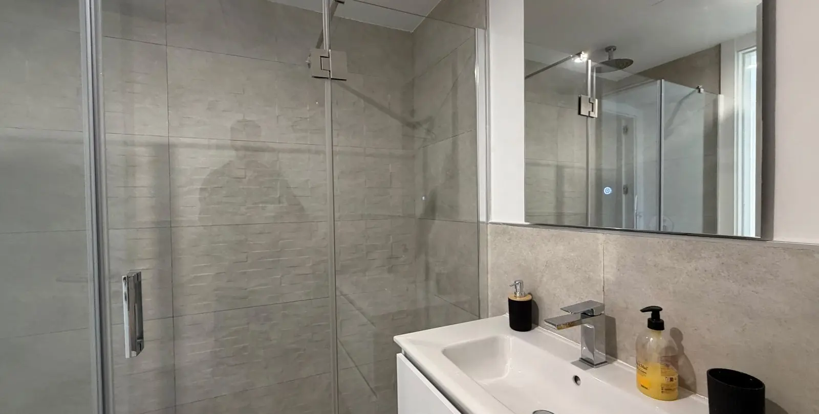 Long-term rent of penthouse duplex in Estepona 7
