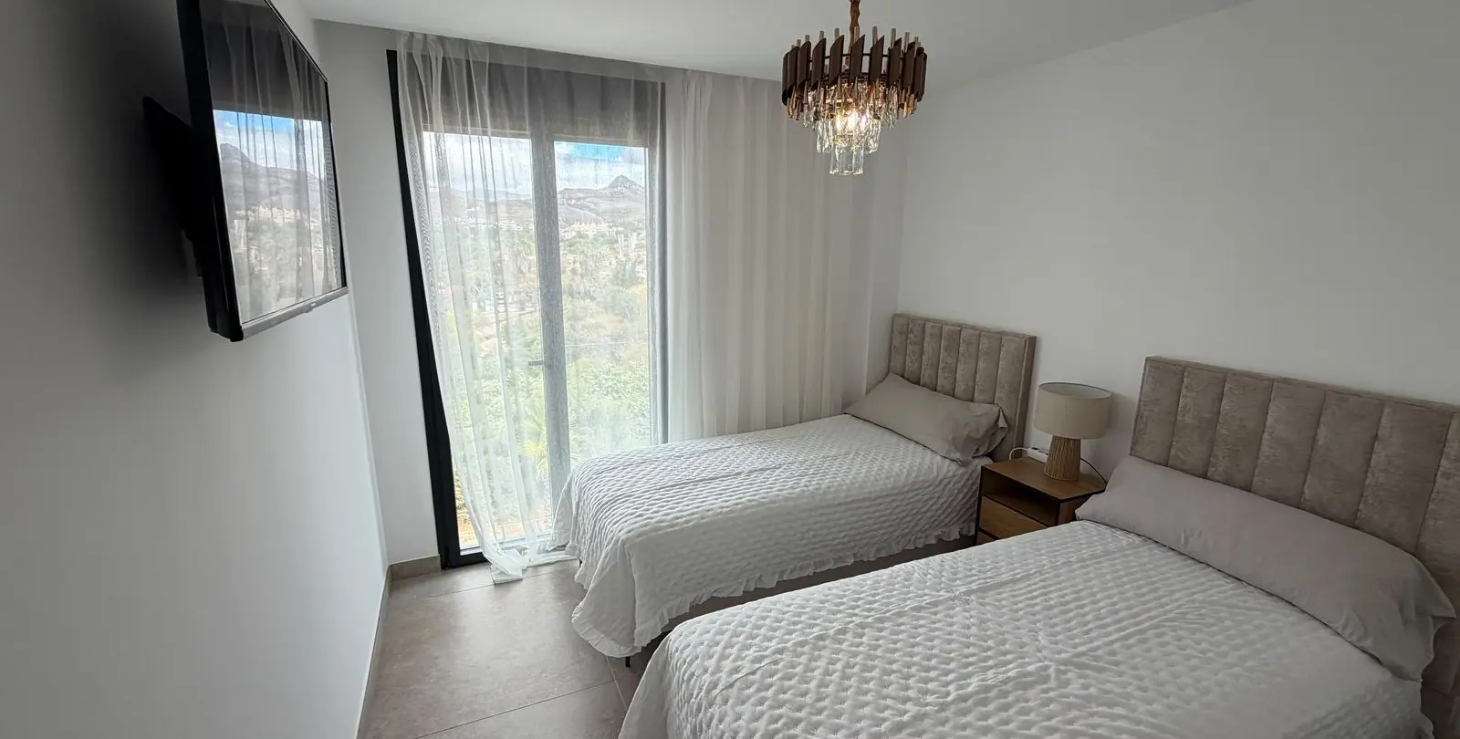 Long-term rent of penthouse duplex in Estepona 9