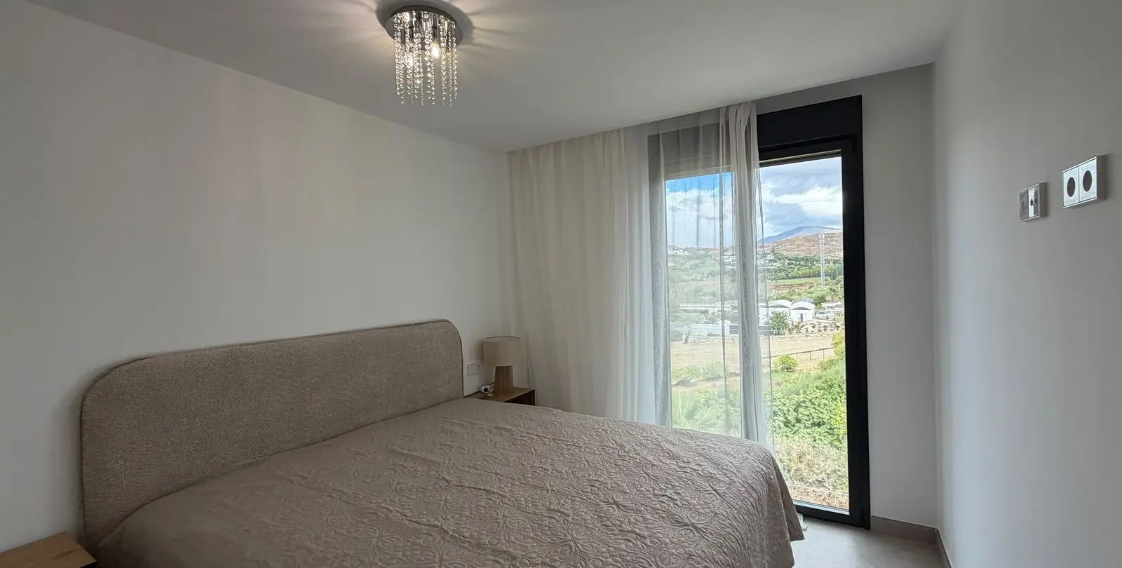 Long-term rent of penthouse duplex in Estepona 10