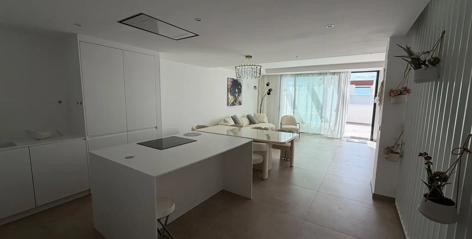 Long-term rent of penthouse duplex in Estepona 11