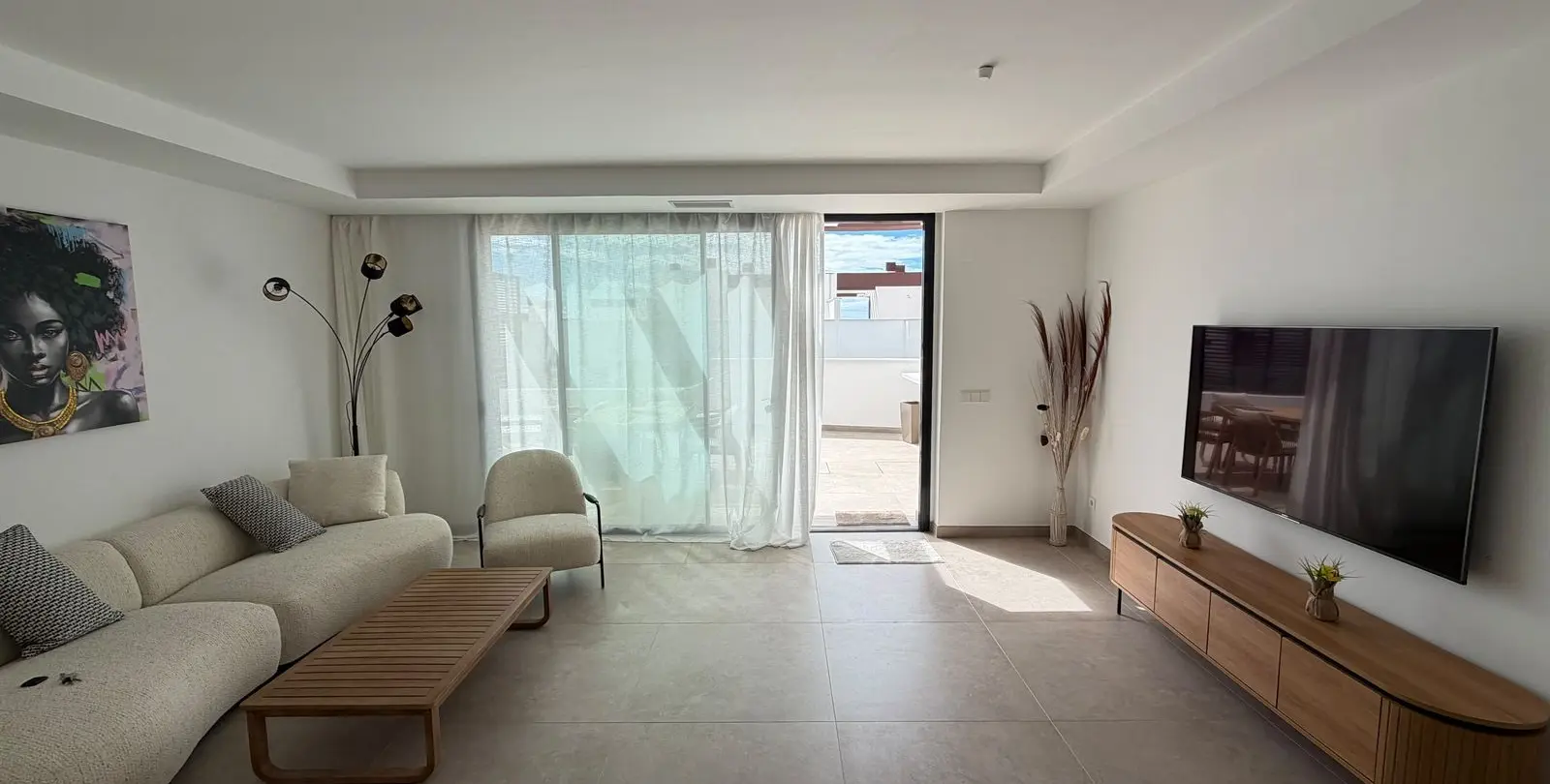 Long-term rent of penthouse duplex in Estepona 12