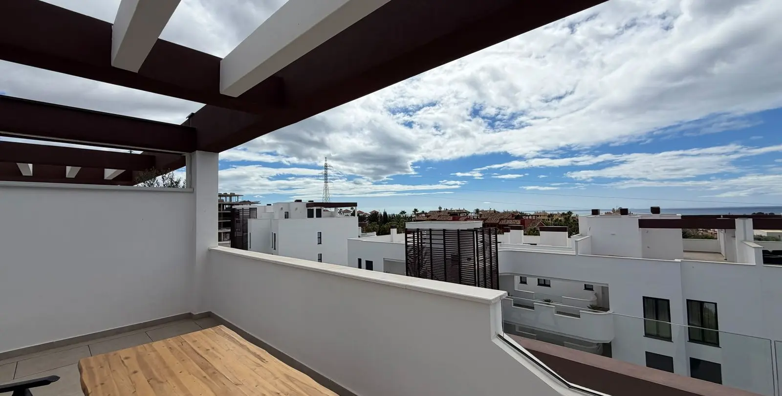 Long-term rent of penthouse duplex in Estepona 14