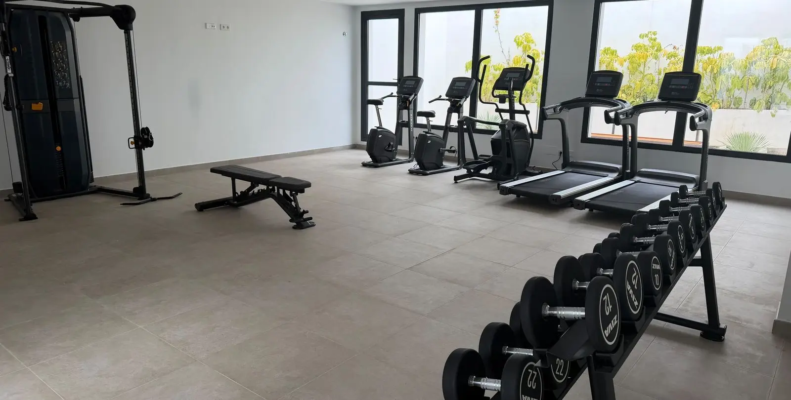 Long-term rent of penthouse duplex in Estepona 15