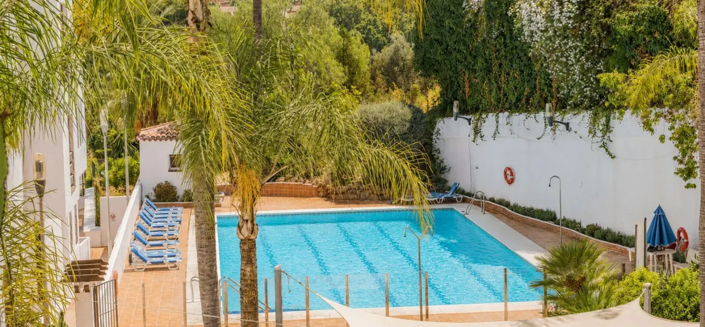 Продажа апартаментов на среднем этаже в Nueva Andalucía 3
