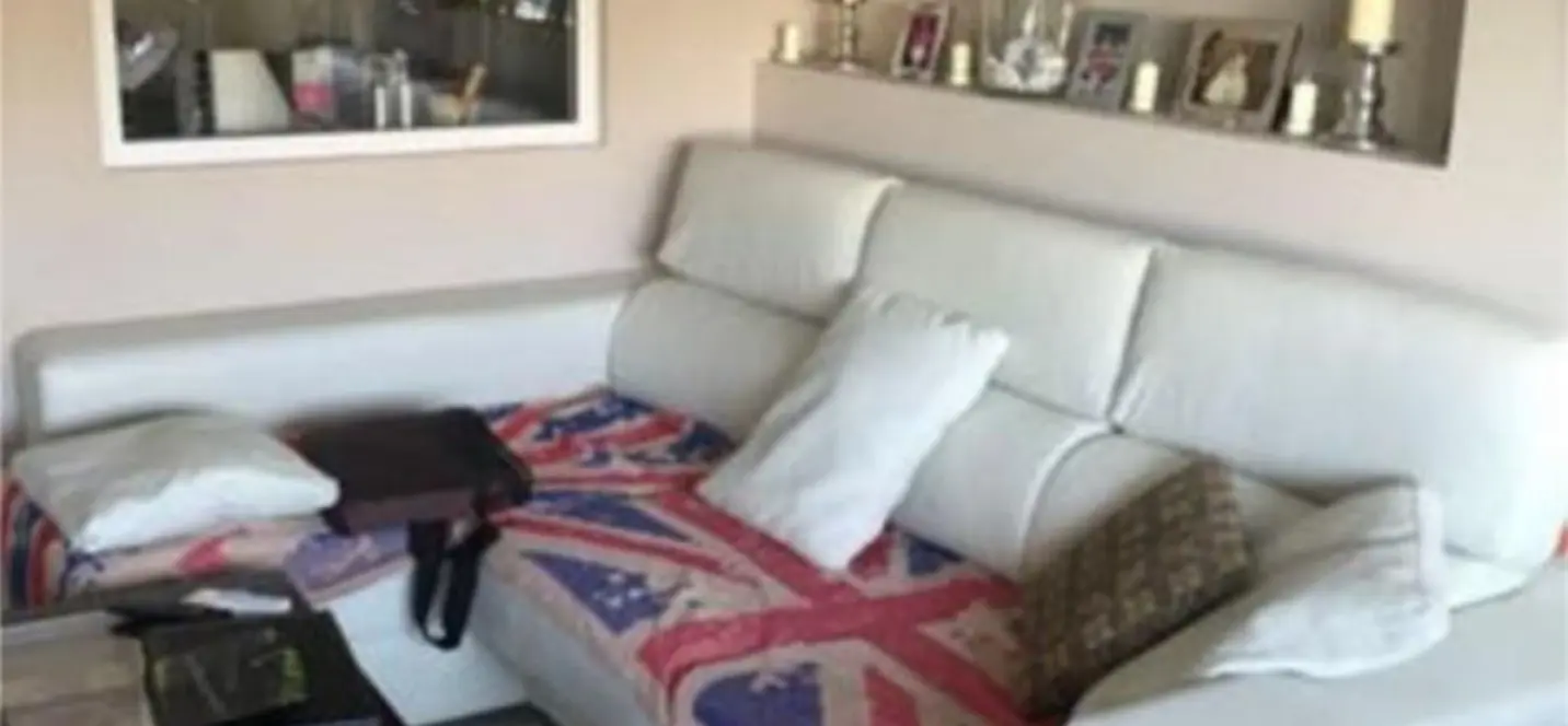 Sale of middle floor apartment in Marbella 0