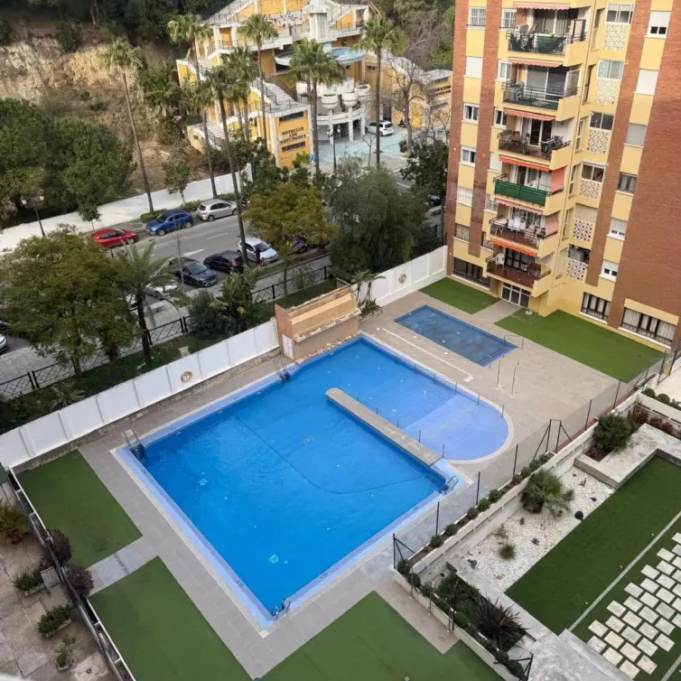 Sale of middle floor apartment in Marbella
