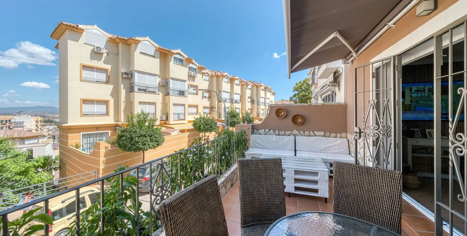 Sale of townhouse in Coín 1