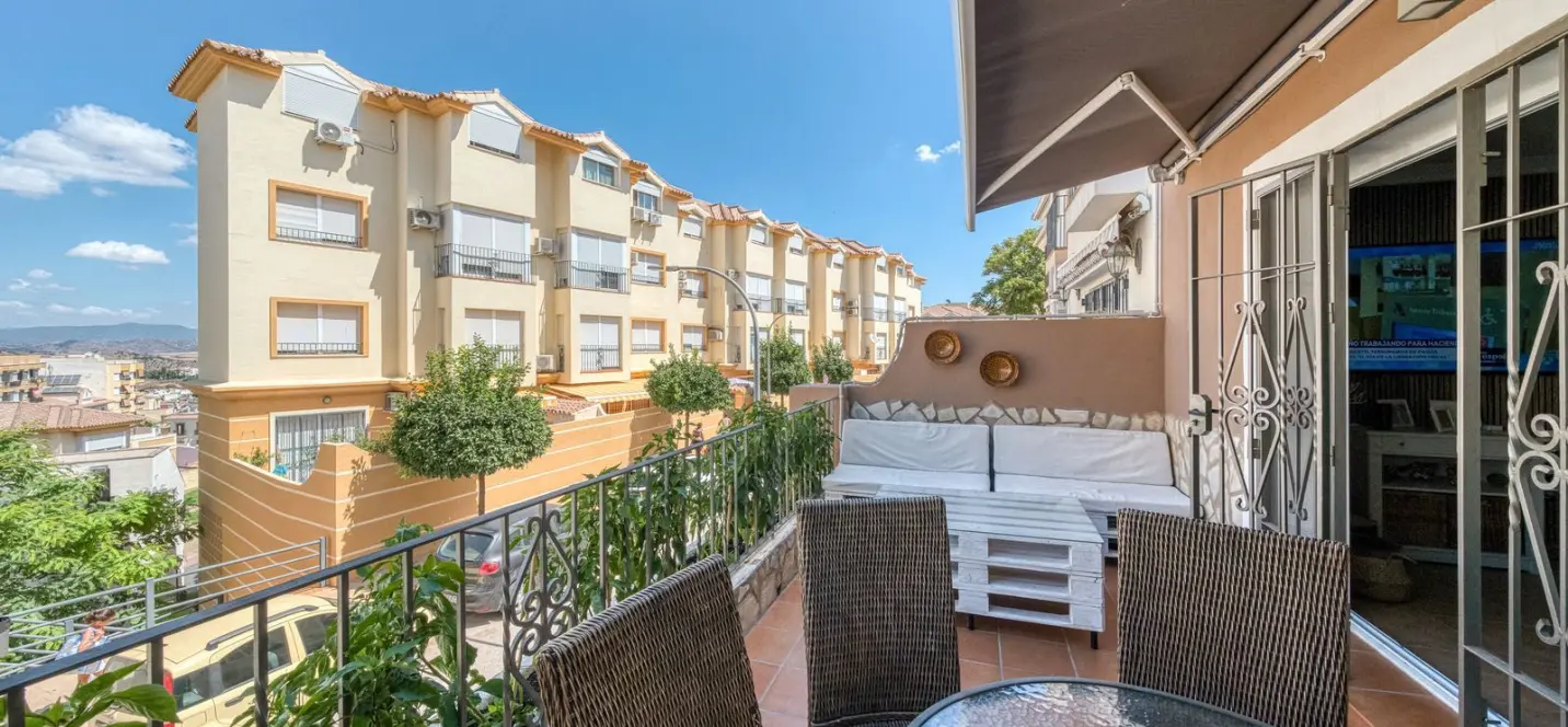 Sale of townhouse in Coín 0