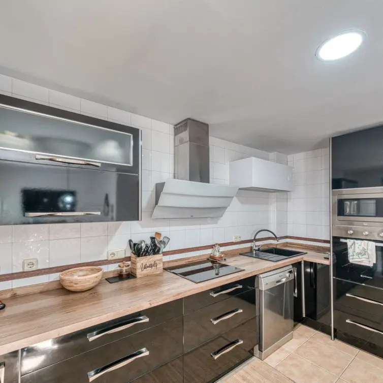 Sale of townhouse in Coín