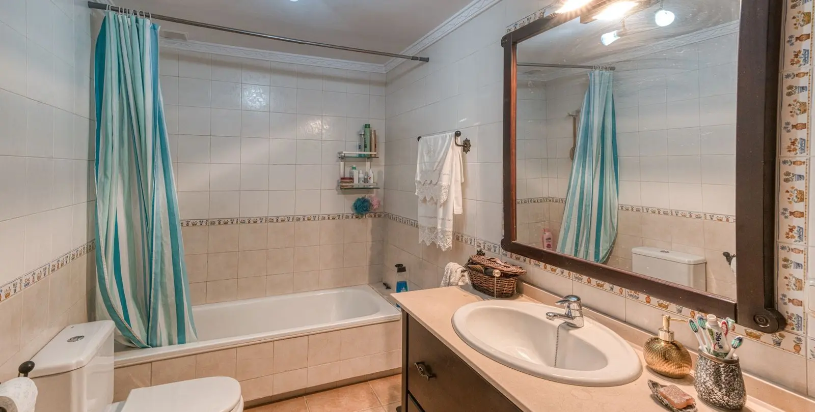 Sale of townhouse in Coín 26