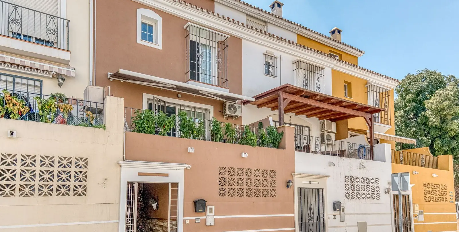 Sale of townhouse in Coín 32