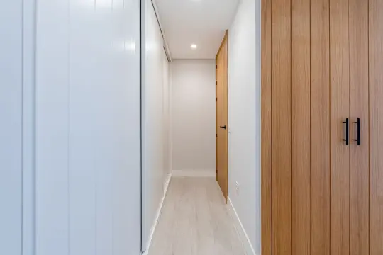 Image 4 thumb