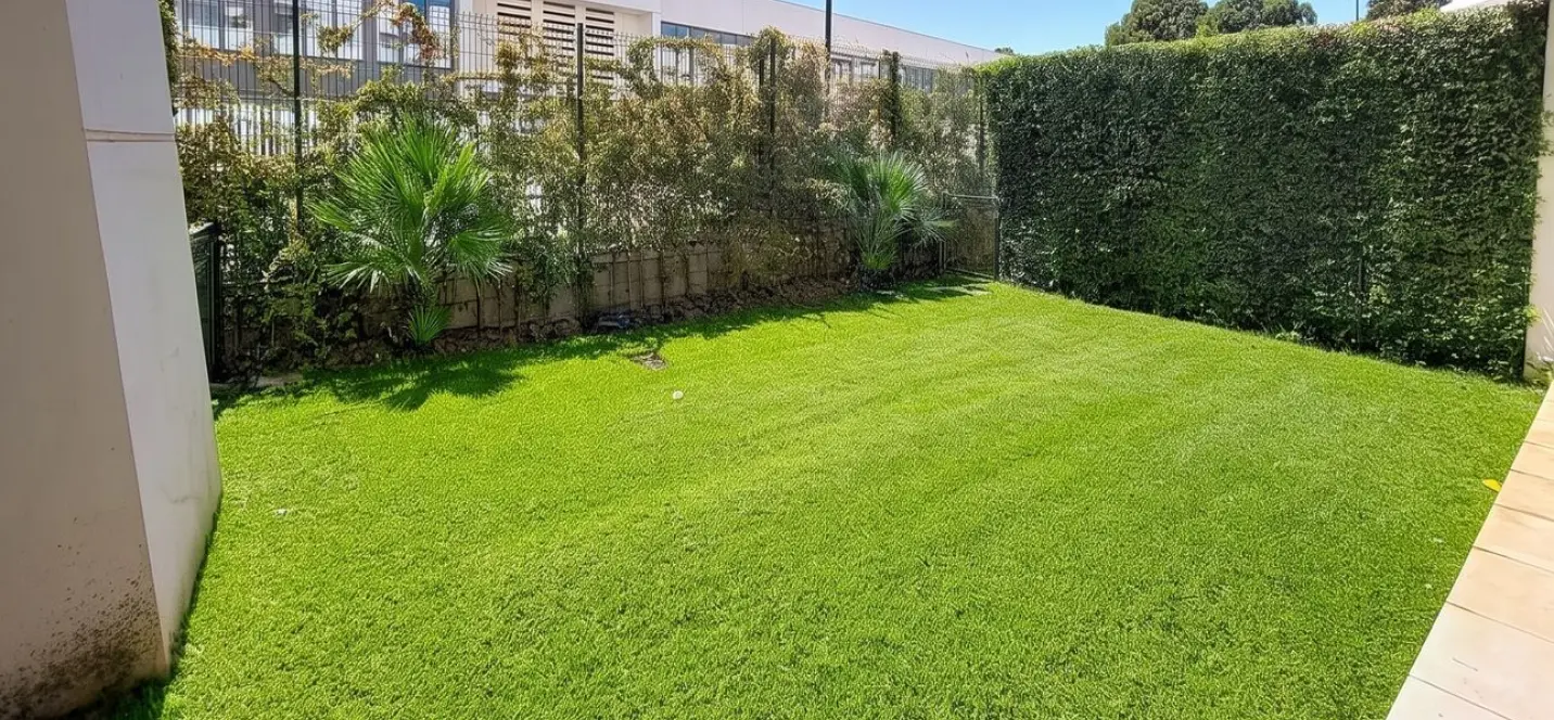 Venta de apartamento en planta baja en Selwo 4