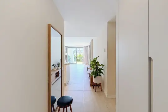 Image 6 thumb