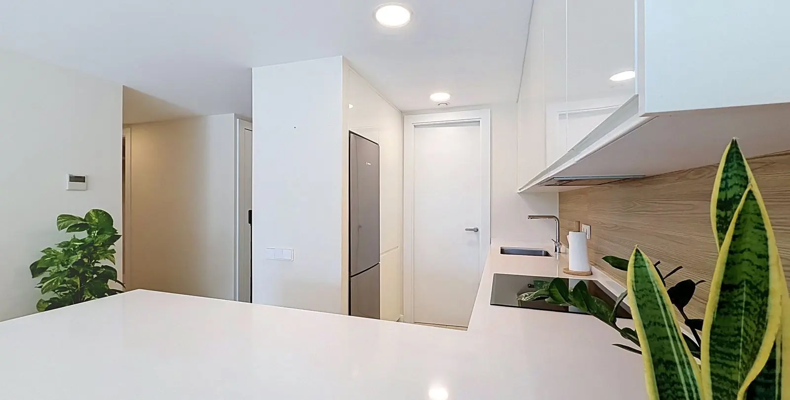 Venta de apartamento en planta baja en Selwo 10