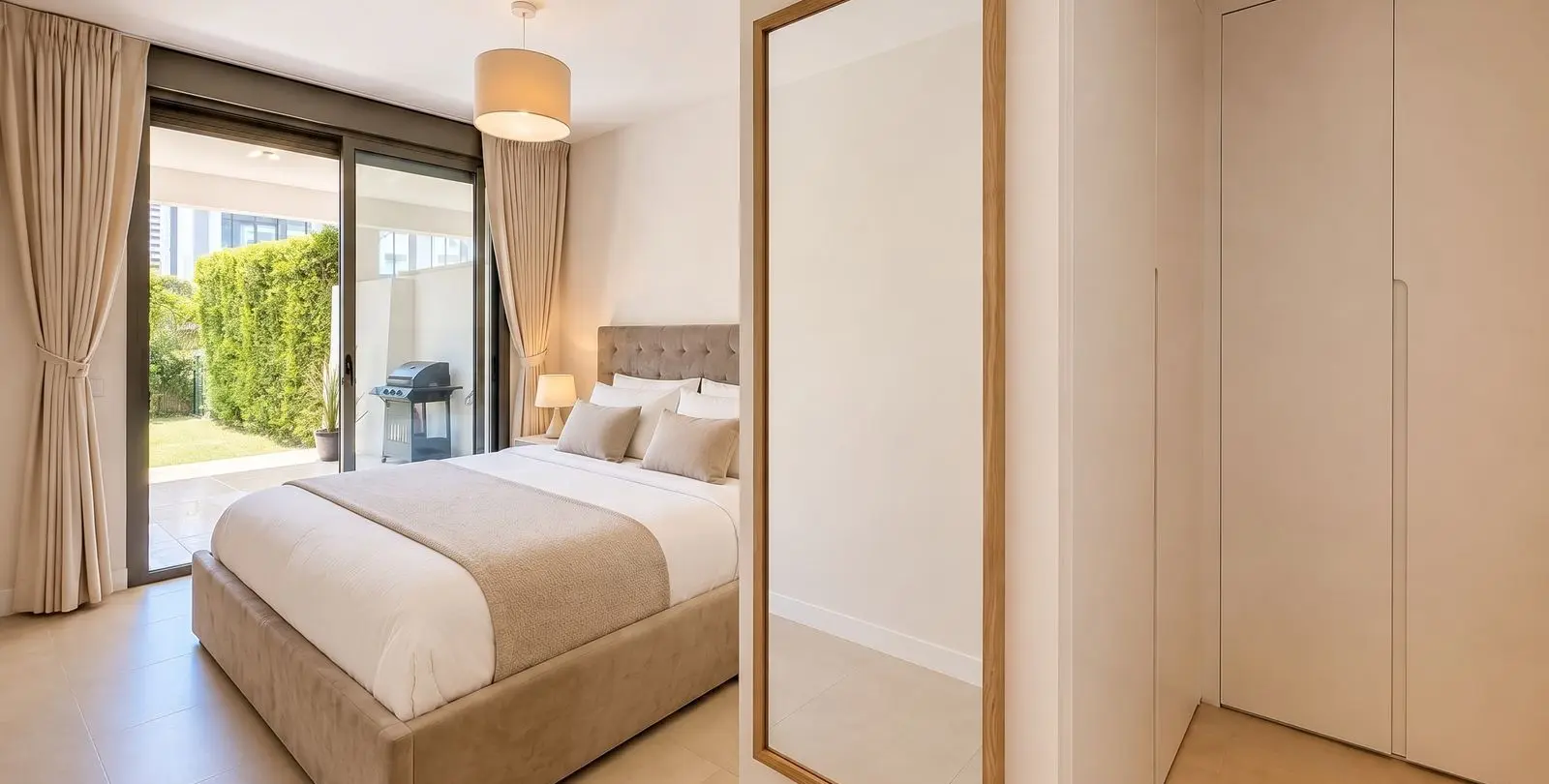 Venta de apartamento en planta baja en Selwo 17