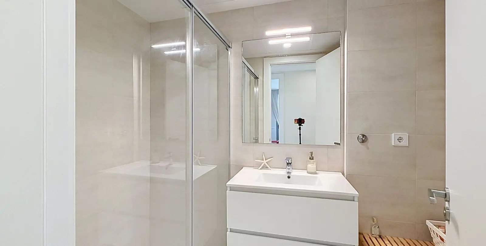 Venta de apartamento en planta baja en Selwo 20
