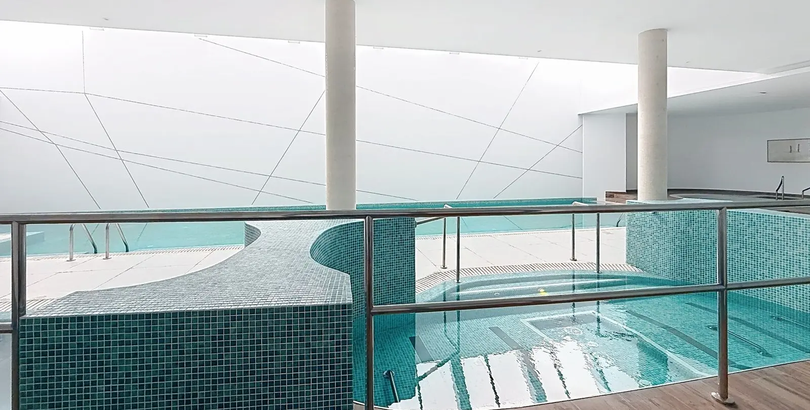 Venta de apartamento en planta baja en Selwo 44